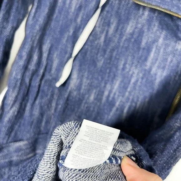 CAbi Women's Adventure Anorak Long Jacket Blue Zip Front Hooded #5100 Size‎ XS - Picture 7 of 7